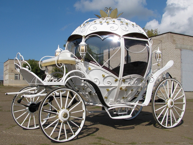 Свадебная карета "Золушка" от агенства по прокату лимузинов "Royal Park"