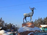 Олень, скульптурная композиция