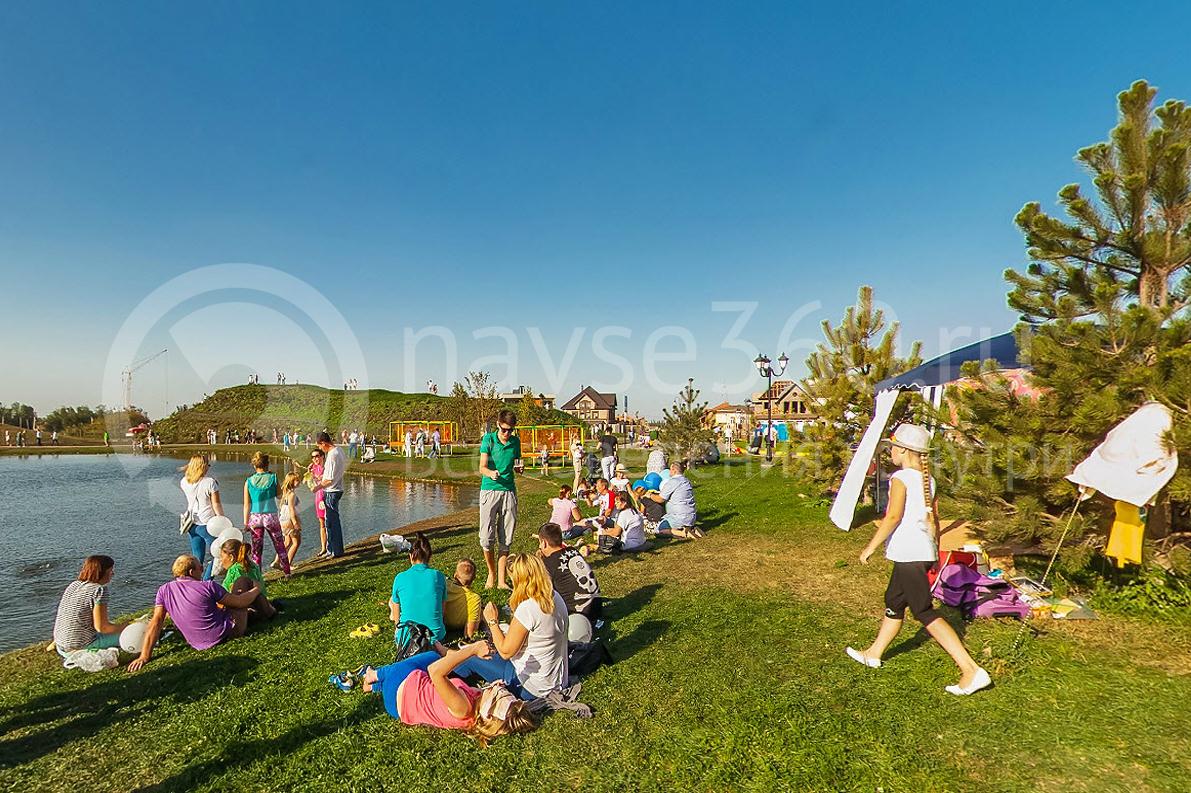 Oktoberfest 2015, Краснодар, Немецкая деревня, отдых на траве